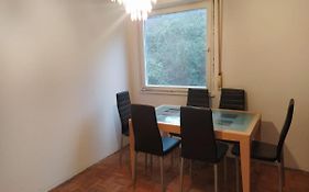 In Kadenbach, Schoene Ferienwohnung Im Ruhigen